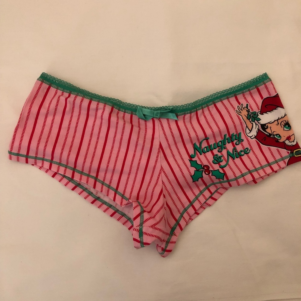 NWOT “Naught & Nice” cheekie